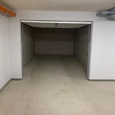 Madrid: A Modern 2-bedroom With Parking Sofia